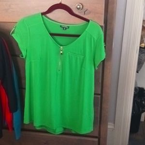 Roz & Ali top Medium